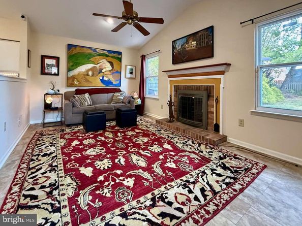 18 Hunt Drive, Horsham PA 19044