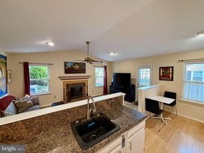 18 Hunt Drive, Horsham PA 19044