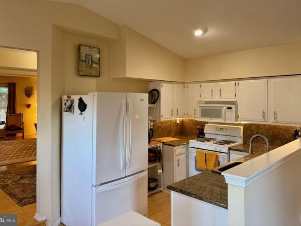 18 Hunt Drive, Horsham PA 19044