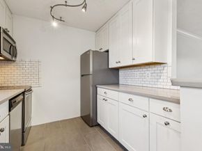 1620 W Abingdon Drive W 301, Alexandria VA 22314