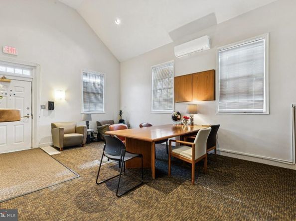 1620 W Abingdon Drive W 301, Alexandria VA 22314