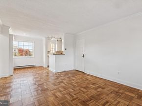 1620 W Abingdon Drive W 301, Alexandria VA 22314