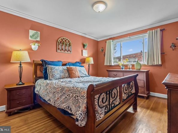 9768 Cowden Street, Philadelphia PA 19115