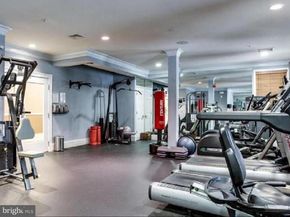 2465 Army Navy Drive 1203, Arlington VA 22206