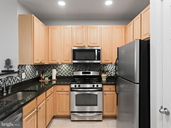 2465 Army Navy Drive 1203, Arlington VA 22206