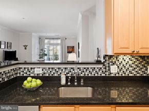2465 Army Navy Drive 1203, Arlington VA 22206