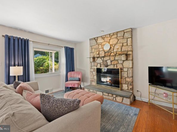 359 Valley View Road, King Of Prussia PA 19406