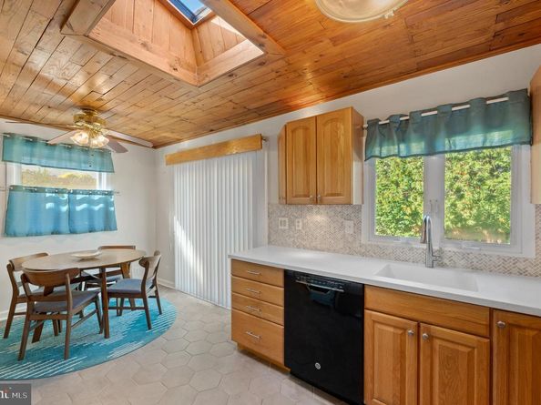 359 Valley View Road, King Of Prussia PA 19406