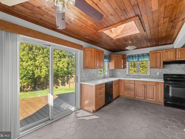 359 Valley View Road, King Of Prussia PA 19406