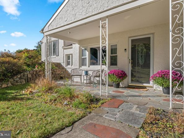 359 Valley View Road, King Of Prussia PA 19406