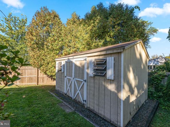 359 Valley View Road, King Of Prussia PA 19406