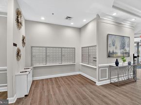 1001 N Vermont Street 102, Arlington VA 22201