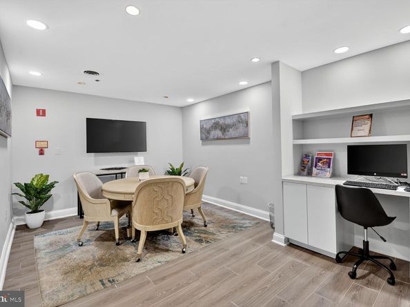 1001 N Vermont Street 102, Arlington VA 22201