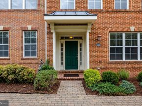 220 Herndon Station Square, Herndon VA 20170