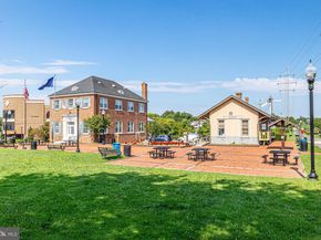 220 Herndon Station Square, Herndon VA 20170