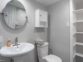 1301 N Courthouse Road 1401, Arlington VA 22201