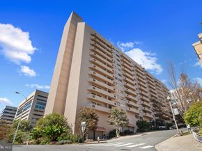 1301 N Courthouse Road 1401, Arlington VA 22201