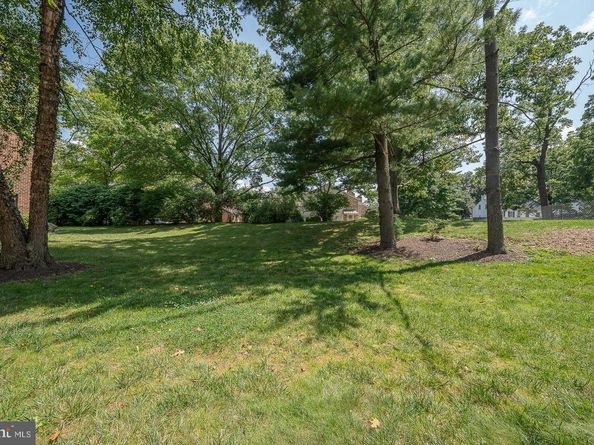 301 Hanover Court, Chesterbrook PA 19087