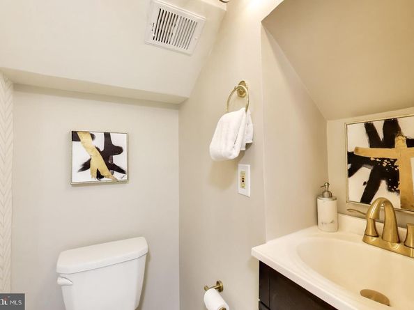 1238 Linden Place NE, Washington DC 20002