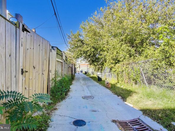 1238 Linden Place NE, Washington DC 20002