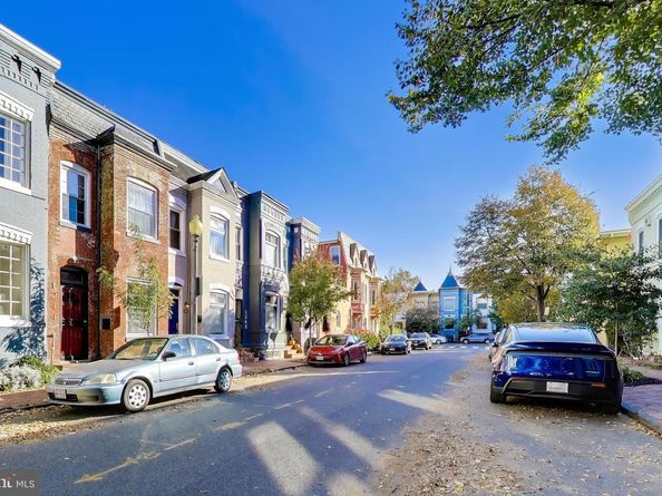 1238 Linden Place NE, Washington DC 20002