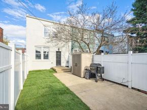 325 17TH Street SE, Washington DC 20003