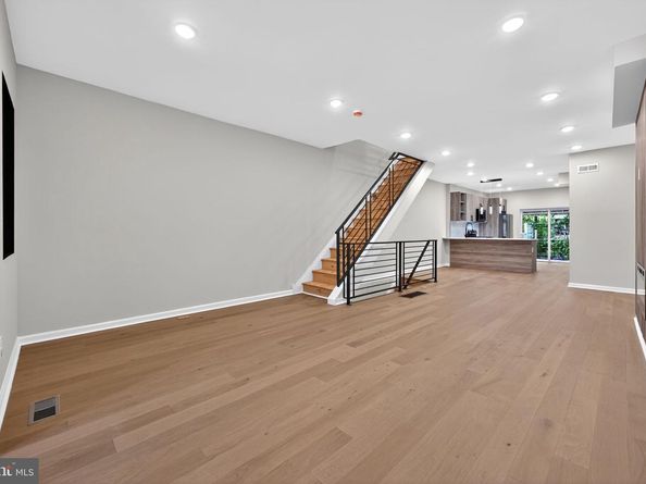 6019 Wharton Street, Philadelphia PA 19143