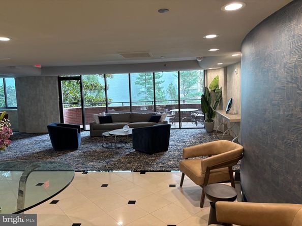 4550 North Park Ave 603, Chevy Chase MD 20815