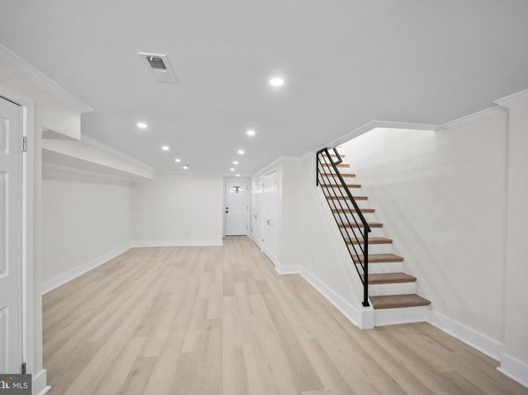 1521 E Walnut Lane, Philadelphia PA 19138