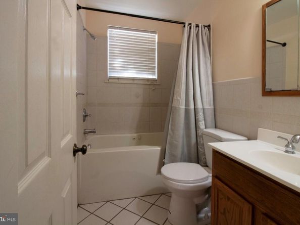 302 Crest Park Road, Philadelphia PA 19119