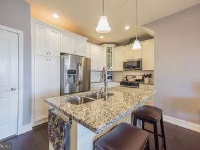 605 Lakeview Court 19 LOWER, King Of Prussia PA 19406