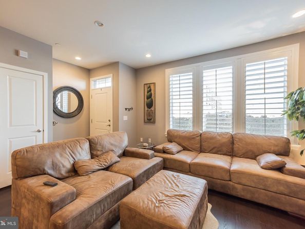 605 Lakeview Court 19 LOWER, King Of Prussia PA 19406