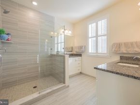605 Lakeview Court 19 LOWER, King Of Prussia PA 19406