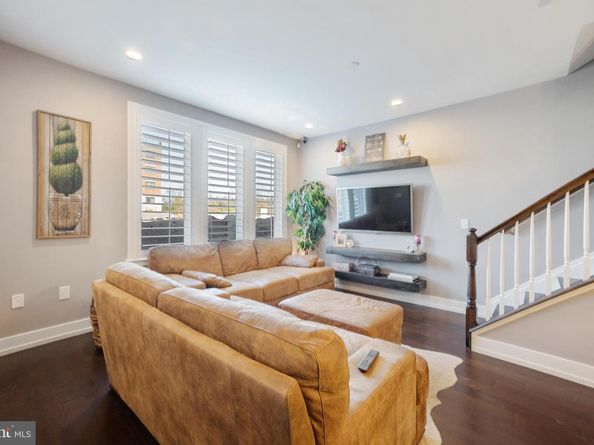 605 Lakeview Court 19 LOWER, King Of Prussia PA 19406