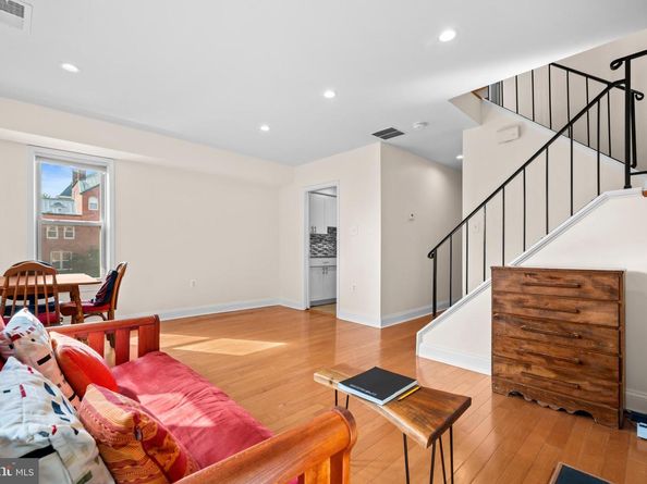 1449 A Street NE D, Washington DC 20002