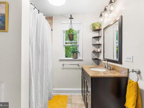 2505 Sepviva Street, Philadelphia PA 19125