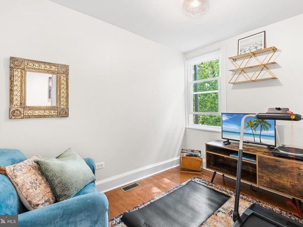 2505 Sepviva Street, Philadelphia PA 19125