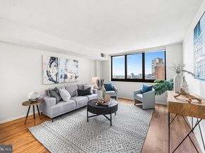 1420 Locust Street 25J, Philadelphia PA 19102