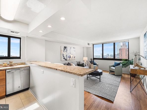 1420 Locust Street 25J, Philadelphia PA 19102