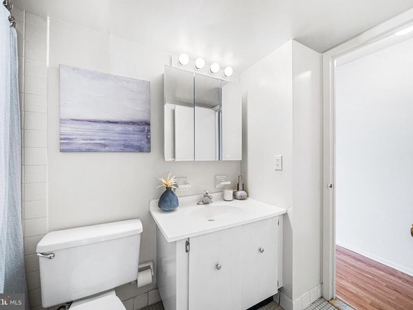 1420 Locust Street 25J, Philadelphia PA 19102