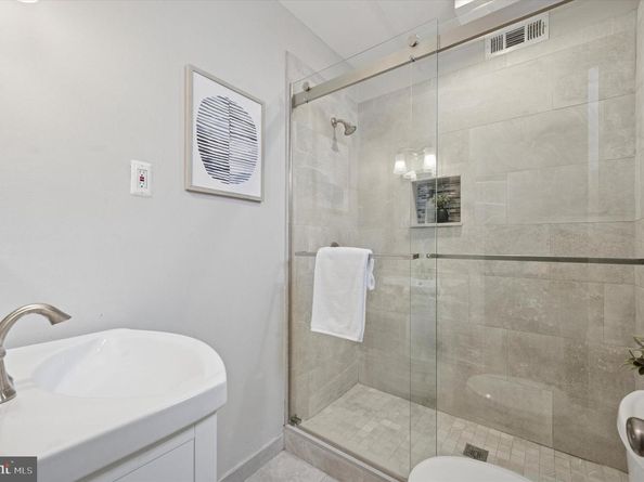2138 Tryon Street, Philadelphia PA 19146