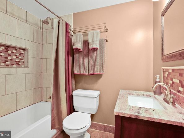 819 4TH Street NE, Washington DC 20002