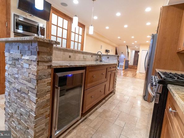 819 4TH Street NE, Washington DC 20002