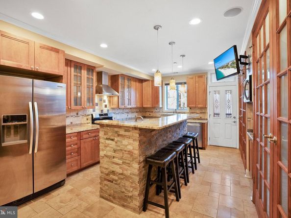 819 4TH Street NE, Washington DC 20002