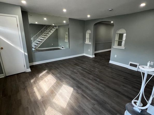 1353 Fanshawe Street, Philadelphia PA 19111