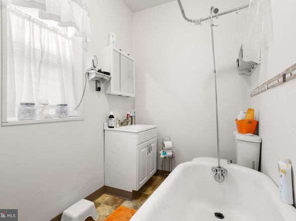 2520 S Gross Street, Philadelphia PA 19142