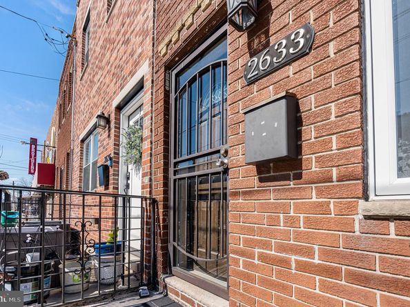 2633 Tasker Street, Philadelphia PA 19145