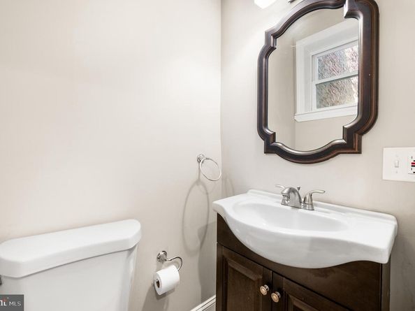 2633 Tasker Street, Philadelphia PA 19145