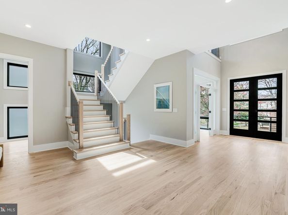 7400 Churchill Road, Mclean VA 22101