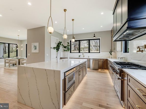 7400 Churchill Road, Mclean VA 22101